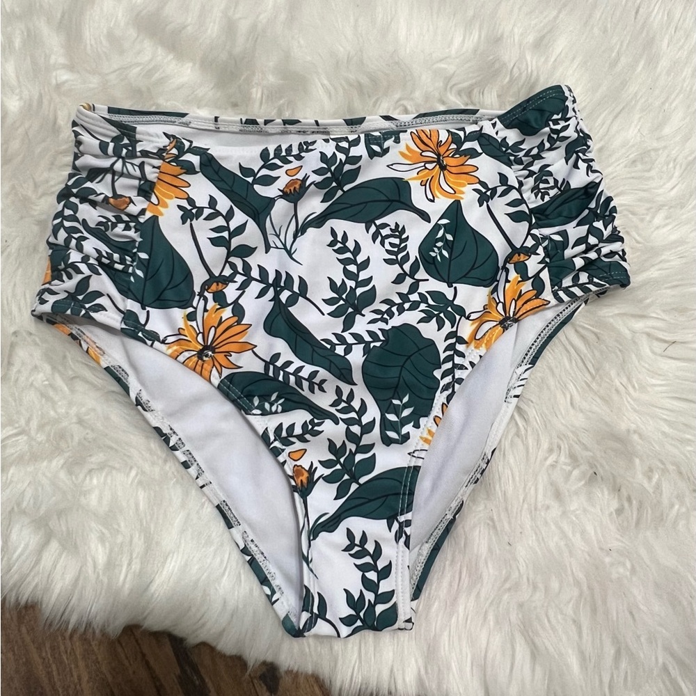 Bikini Bottom high waisted size Small